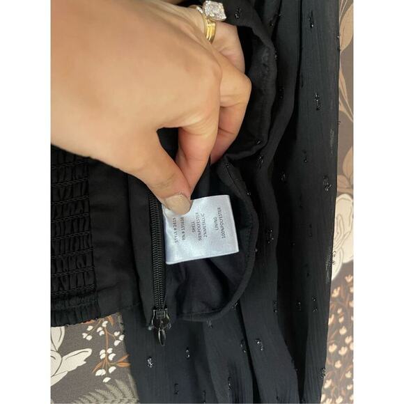 Hutch Women's Black Long Balloon Sleeves Reni Ruffles Metallic Top Size L - Picture 6 of 11